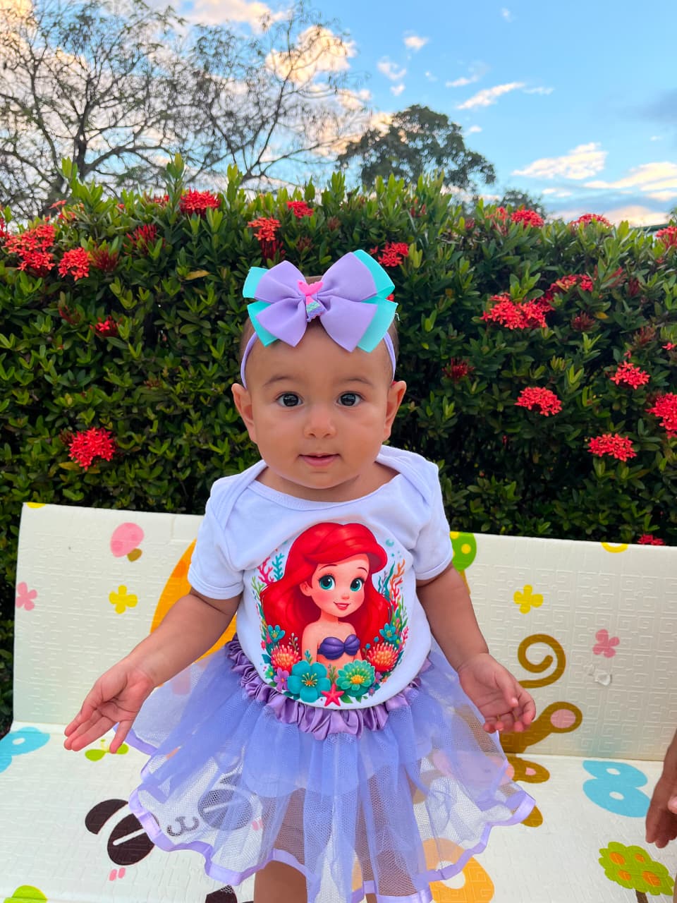 Liz Sofia com roupa da Ariel